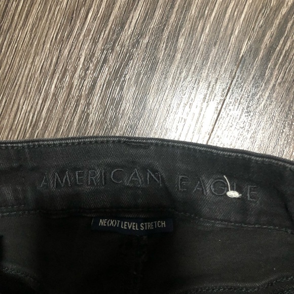 American Eagle Size 00 Black Distressed High-Waisted Denim Shorts - Picture 5 of 6